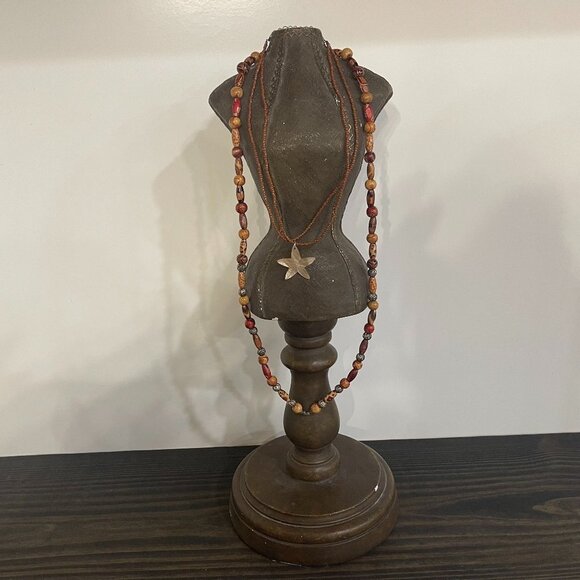 2 beaded necklaces with starfish pendant - Picture 2 of 5